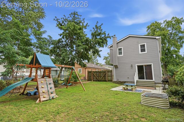 4908 Lakeview Avenue, West Bloomfield Charter Township, MI 48324