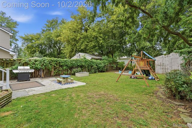 4908 Lakeview Avenue, West Bloomfield Charter Township, MI 48324