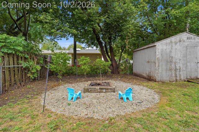 4908 Lakeview Avenue, West Bloomfield Charter Township, MI 48324