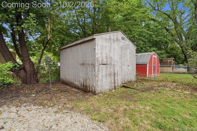 4908 Lakeview Avenue, West Bloomfield Charter Township, MI 48324