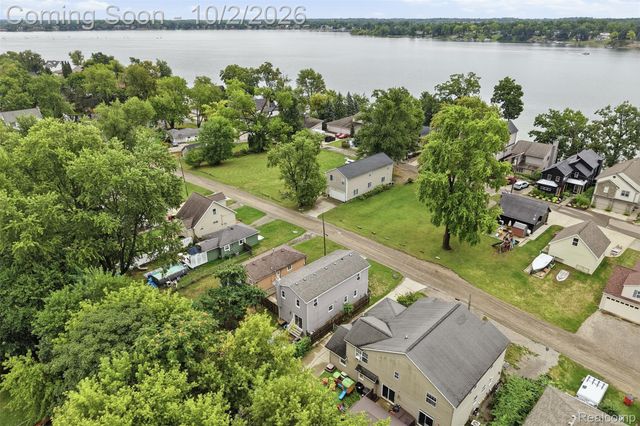 4908 Lakeview Avenue, West Bloomfield Charter Township, MI 48324