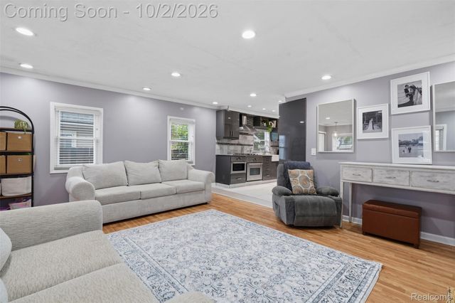 4908 Lakeview Avenue, West Bloomfield Charter Township, MI 48324