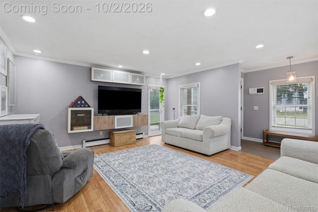 4908 Lakeview Avenue, West Bloomfield Charter Township, MI 48324
