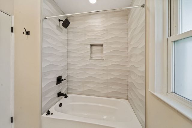 22W144 Marston Avenue, Glen Ellyn, IL 60137