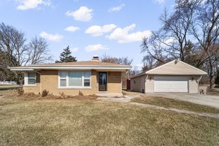 22W144 Marston Avenue, Glen Ellyn, IL 60137