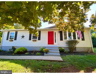 1400 READING RD, Mohnton, PA 19540