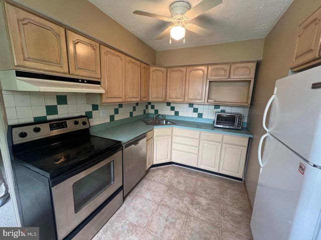 926 CENTRAL AVE, Hammonton, NJ 08037