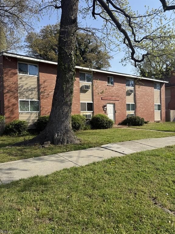 864 W 34th ST, Norfolk, VA 23508