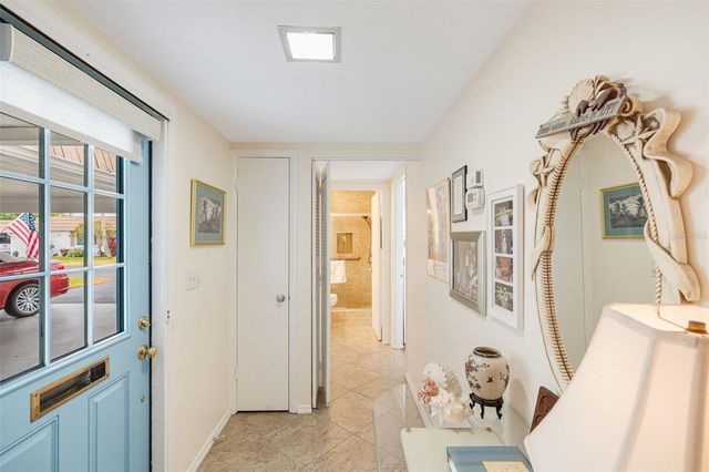 2717 RIVERBLUFF PLACE V49, Sarasota, FL 34231