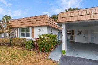 2717 RIVERBLUFF PLACE V49, Sarasota, FL 34231