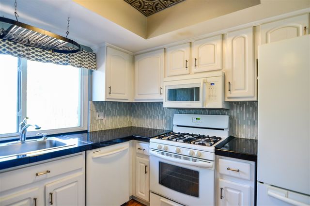 3479 Burbank Drive, Ann Arbor, MI 48105