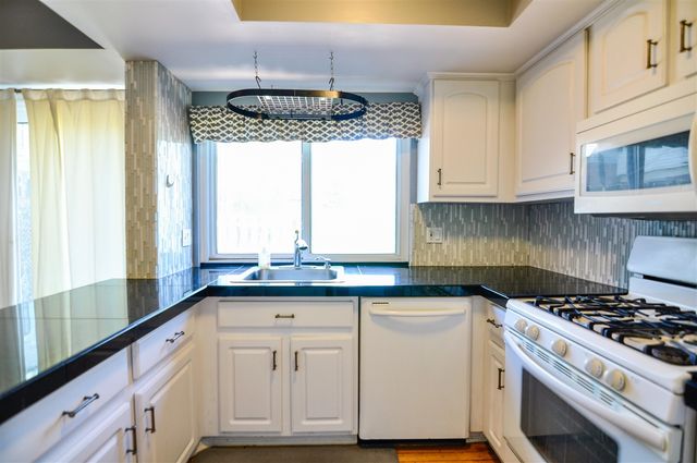 3479 Burbank Drive, Ann Arbor, MI 48105