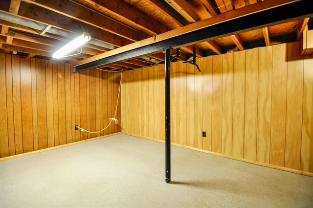 3479 Burbank Drive, Ann Arbor, MI 48105