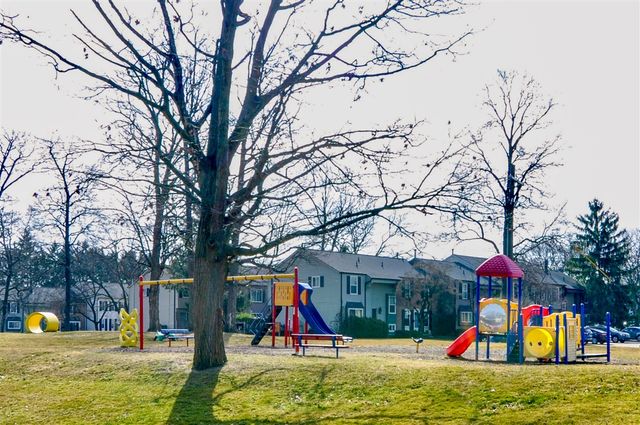 3479 Burbank Drive, Ann Arbor, MI 48105