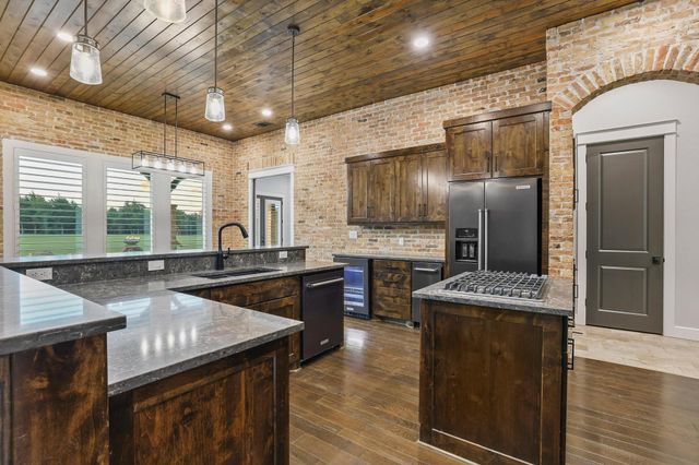 231 Geis Drive, Pottsboro, TX 75076