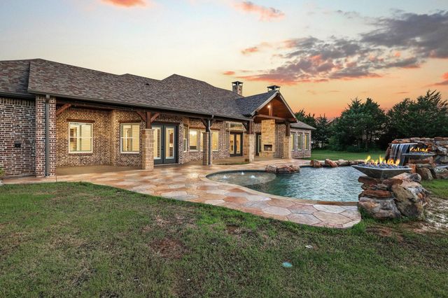 231 Geis Drive, Pottsboro, TX 75076
