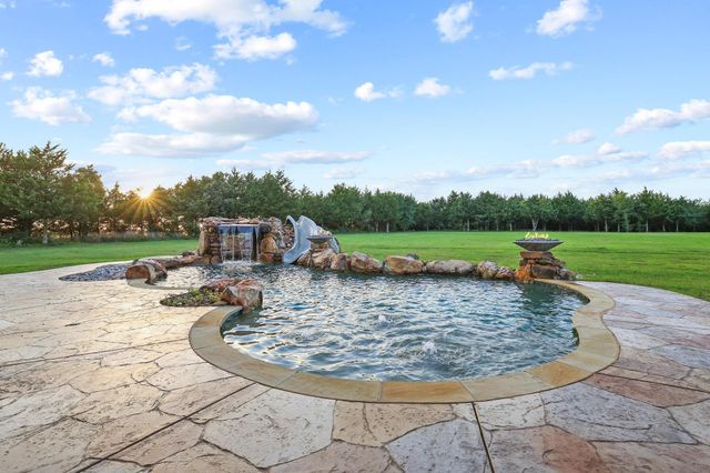 231 Geis Drive, Pottsboro, TX 75076