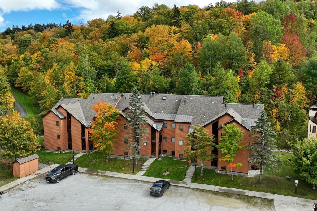 55 Alpine Dr Unit H104, Killington, VT 05751