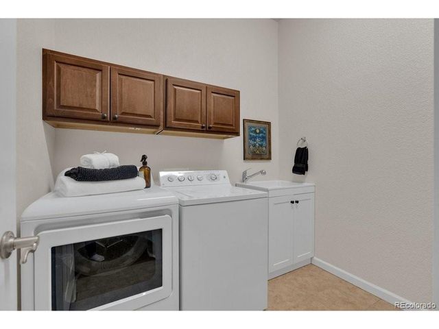 2042 Gypsy Moth Ct, Castle Rock, CO 80109