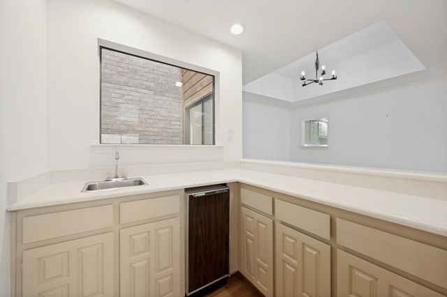 3316 Courtyard Place, Farmers Branch, TX 75234