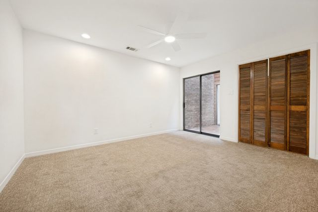 3316 Courtyard Place, Farmers Branch, TX 75234