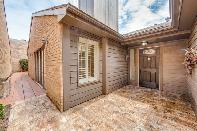 3316 Courtyard Place, Farmers Branch, TX 75234