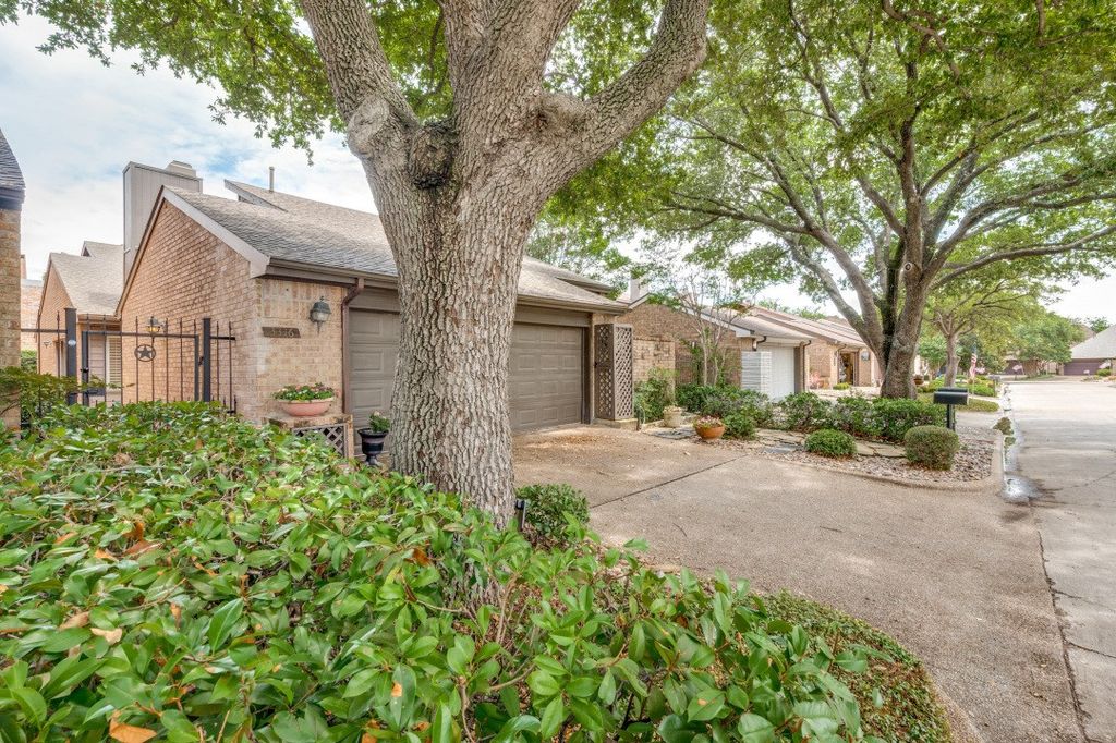 3316 Courtyard Place, Farmers Branch, TX 75234