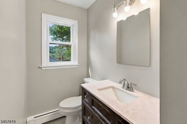 513 Wills Rd, Roxbury Twp., NJ 07850