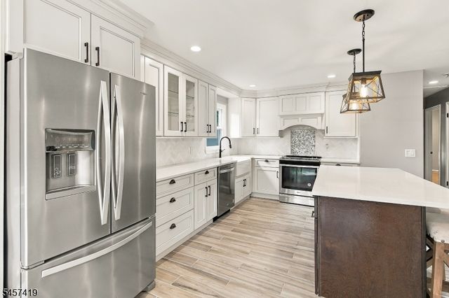 513 Wills Rd, Roxbury Twp., NJ 07850