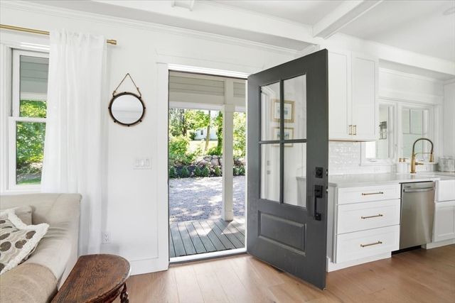 50 Pond Street, Cohasset, MA 02025