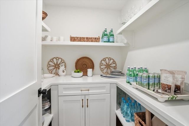 50 Pond Street, Cohasset, MA 02025