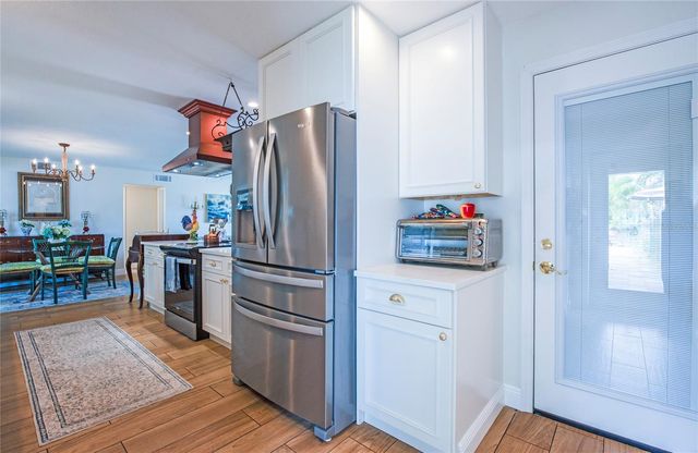 621 77TH AVENUE, St Pete Beach, FL 33706