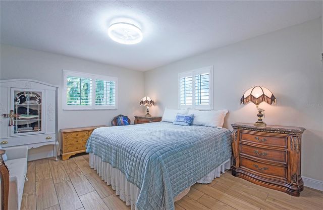 621 77TH AVENUE, St Pete Beach, FL 33706