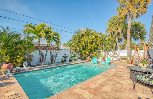 621 77TH AVENUE, St Pete Beach, FL 33706