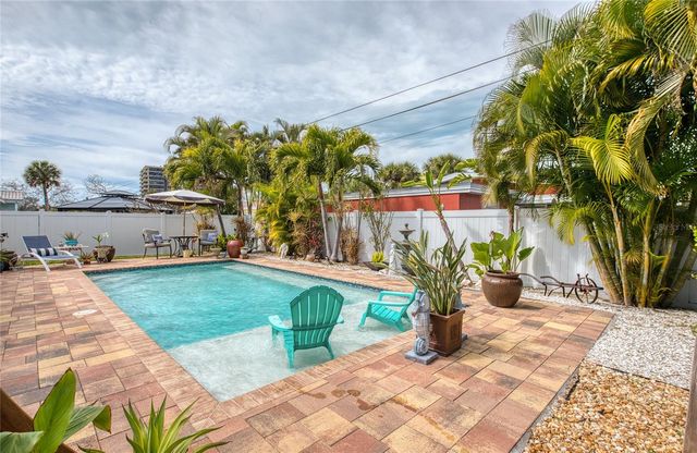 621 77TH AVENUE, St Pete Beach, FL 33706