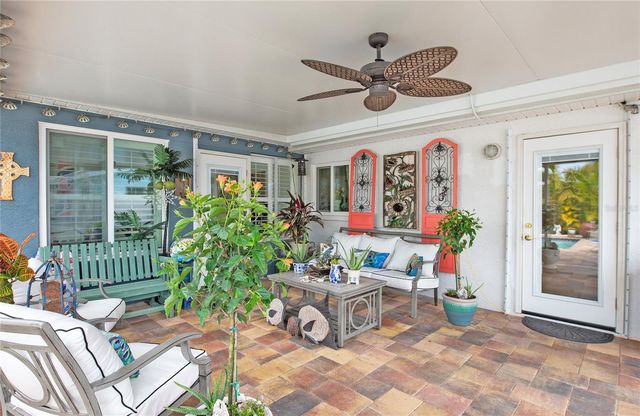 621 77TH AVENUE, St Pete Beach, FL 33706