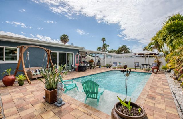 621 77TH AVENUE, St Pete Beach, FL 33706