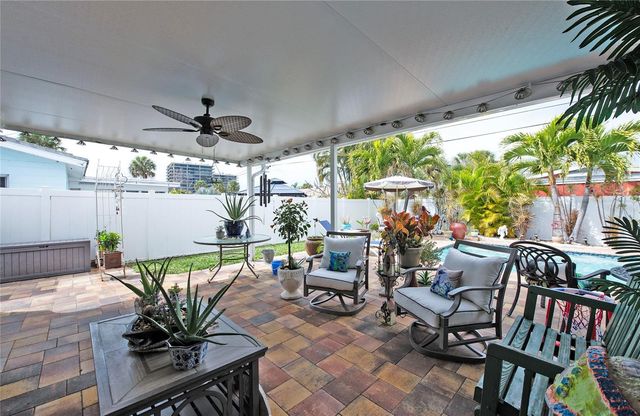 621 77TH AVENUE, St Pete Beach, FL 33706