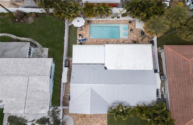 621 77TH AVENUE, St Pete Beach, FL 33706