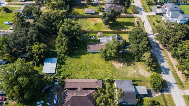 9126 Shady Drive, Houston, TX 77016