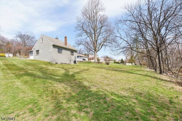 245 Barnert Ave, Totowa Boro, NJ 07512