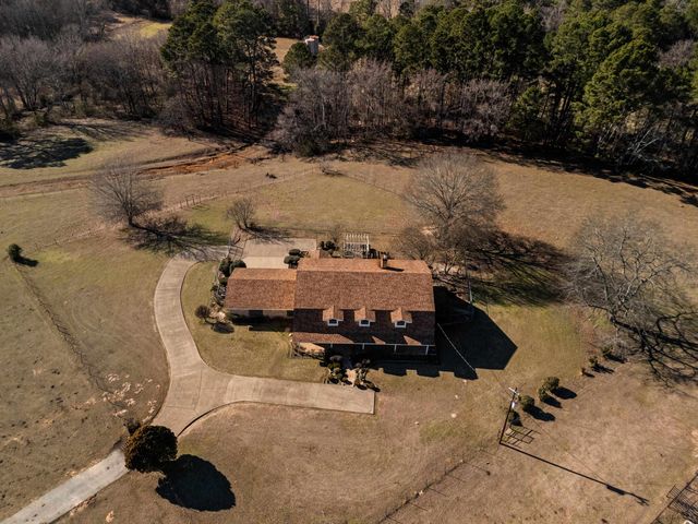 837 Bertha Jackson Road, Marshall, TX 75670