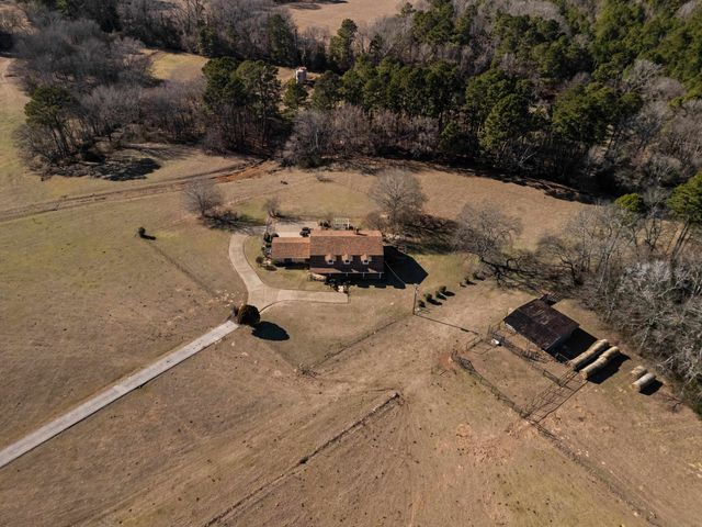 837 Bertha Jackson Road, Marshall, TX 75670