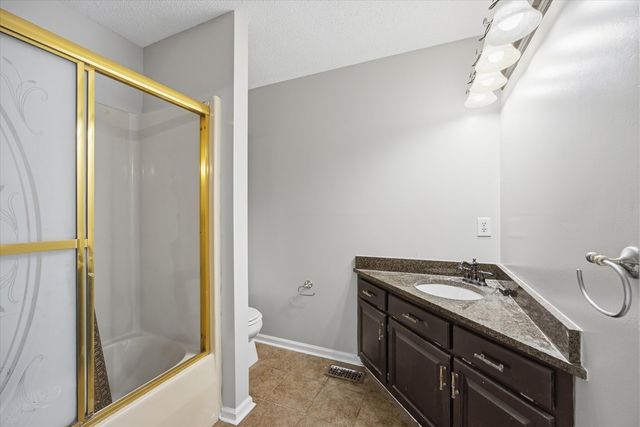 483 Lennox Way, Rocky Face, GA 30740