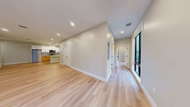 1700 Dorchester Ave 204, Boston, MA 02122