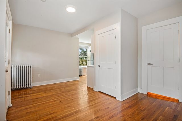 35 Oak Ave, Worcester, MA 01605