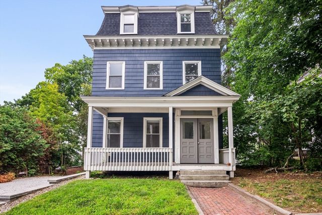 35 Oak Ave, Worcester, MA 01605