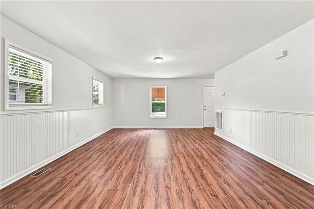 5006 Beale Avenue, Greensboro, NC 27407
