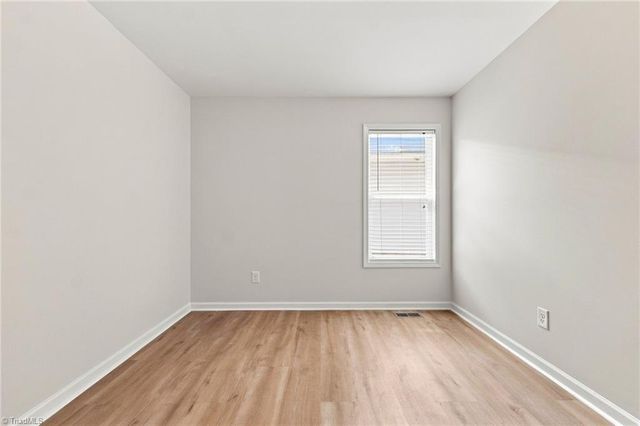 5006 Beale Avenue, Greensboro, NC 27407