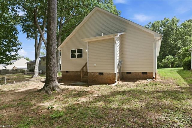 5006 Beale Avenue, Greensboro, NC 27407